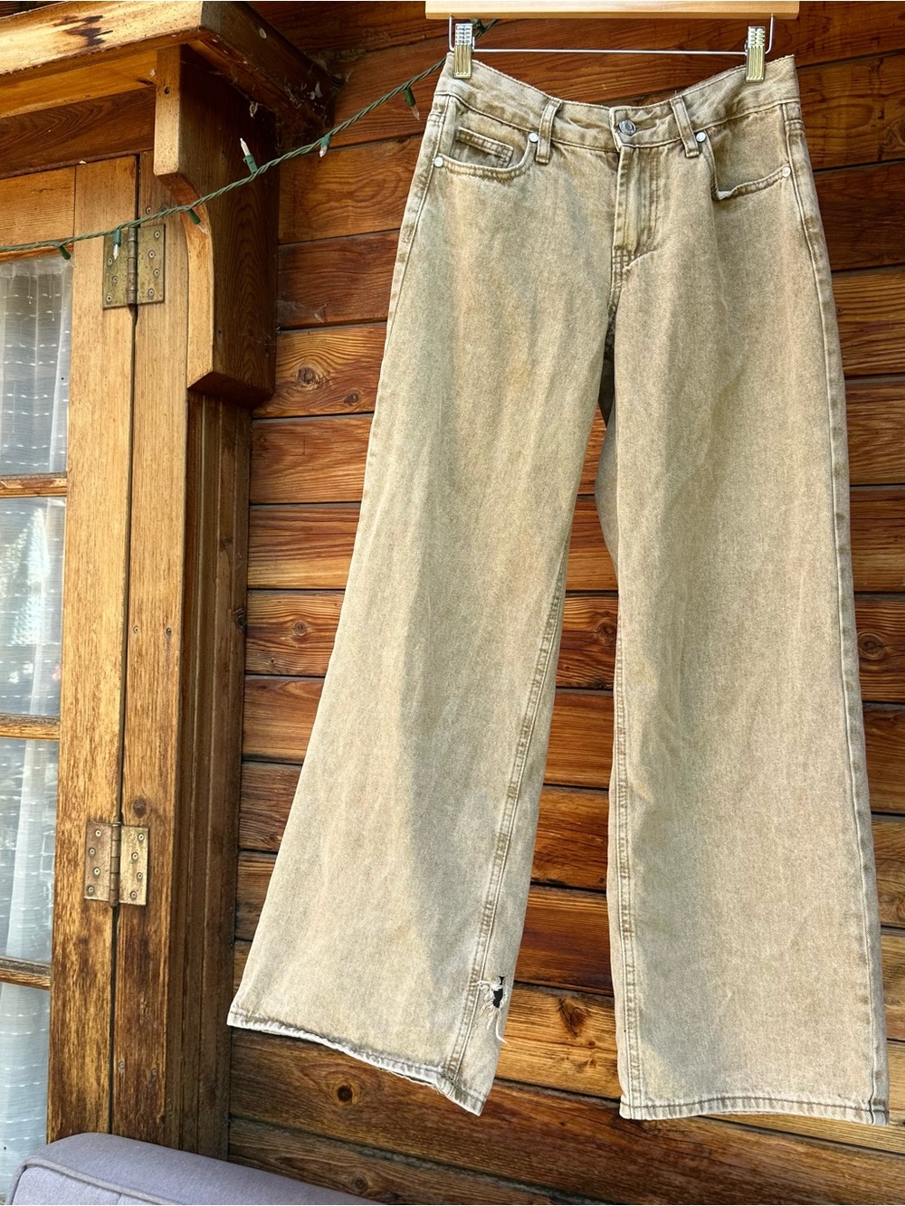Low Rise Wide-Leg Jeans in Washed Faded Tan